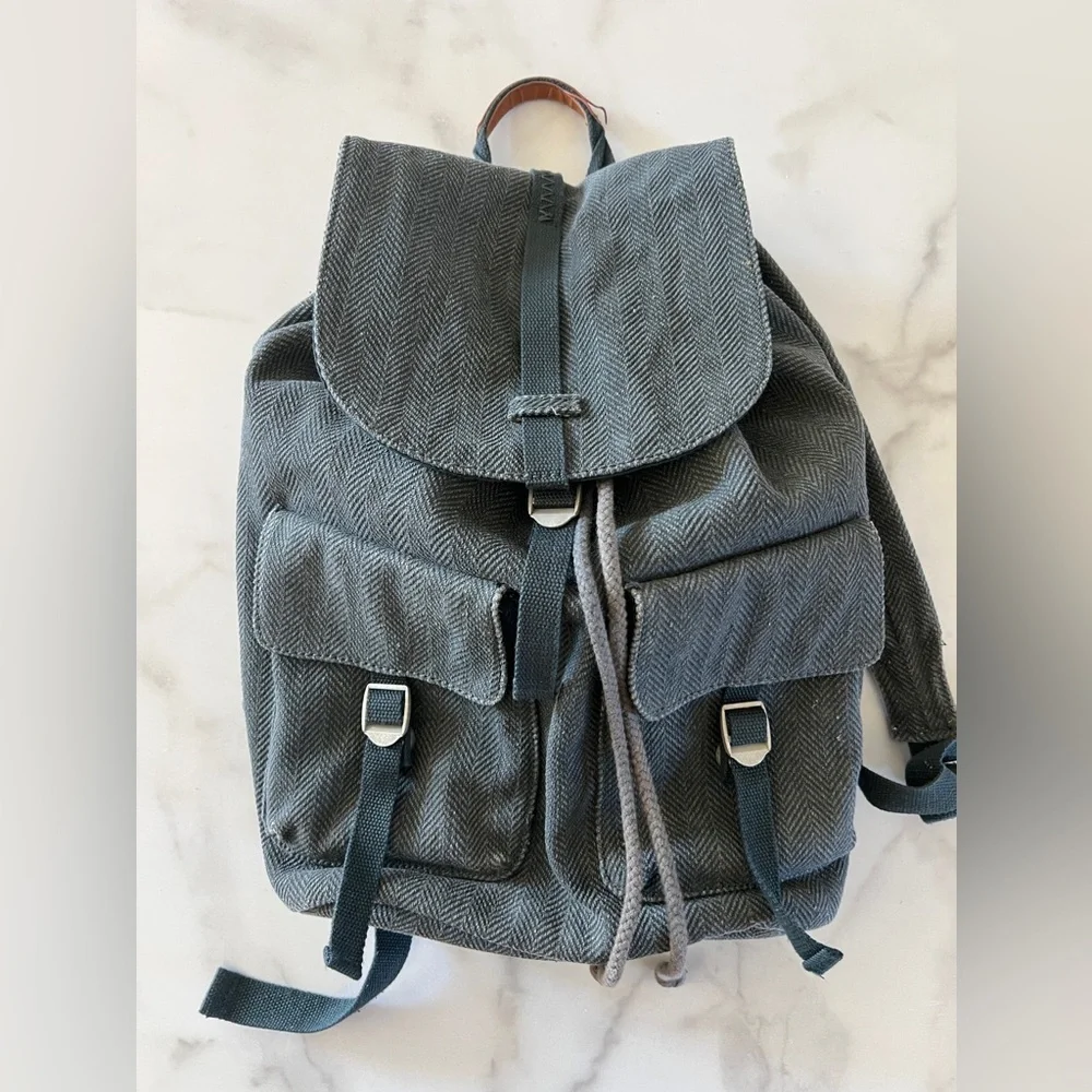 Universal Thread Unisex Navy Blue Drawstring Backpack Bag